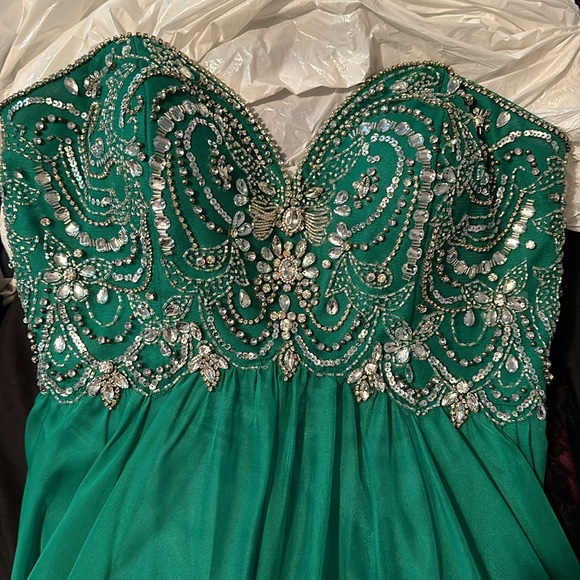 Size 12 Green Grad Dress - Picture 5 of 5